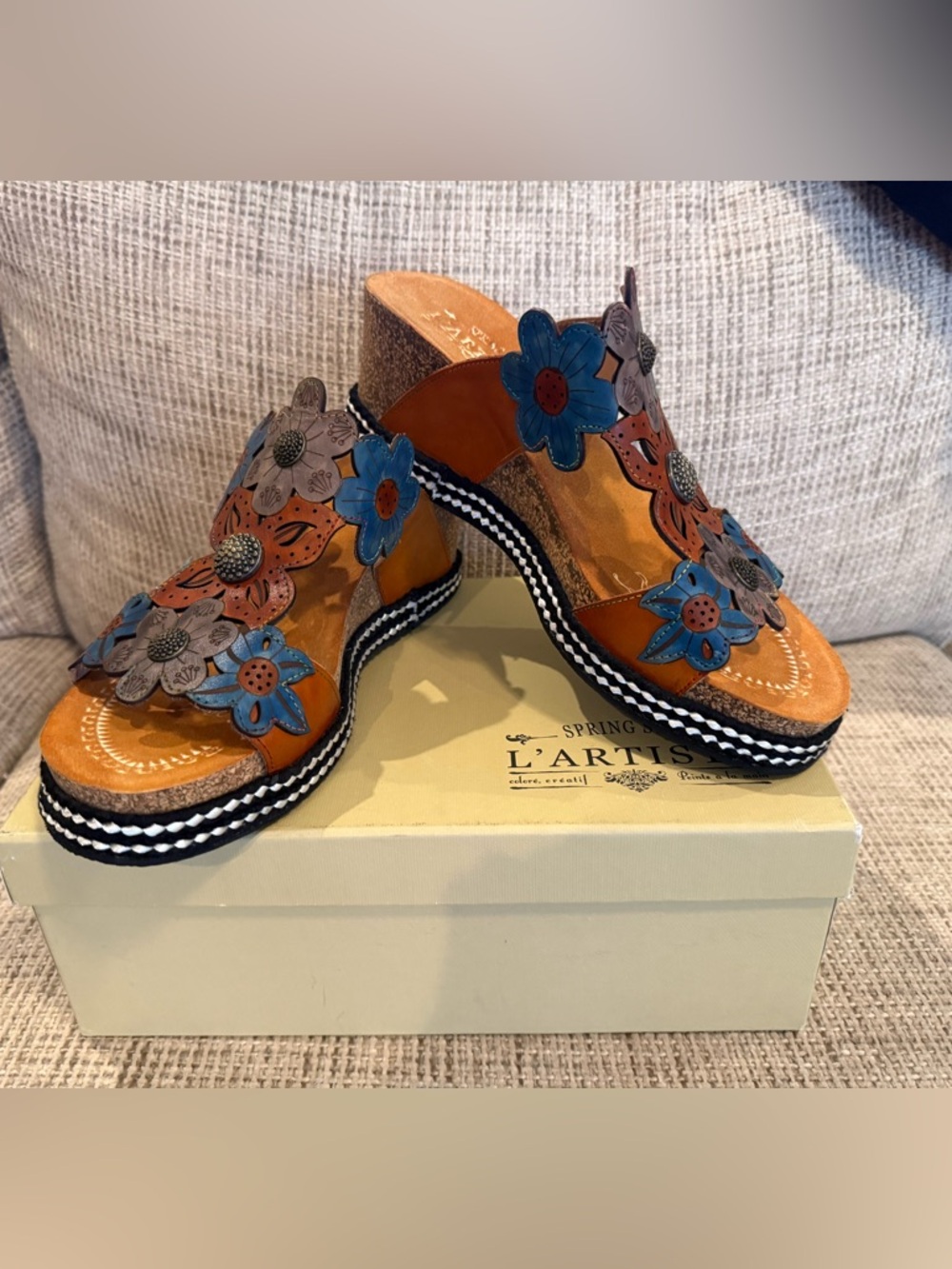 L'ATISTE Tan Wedge Sandals with Blue & Gray Floral Appliqué